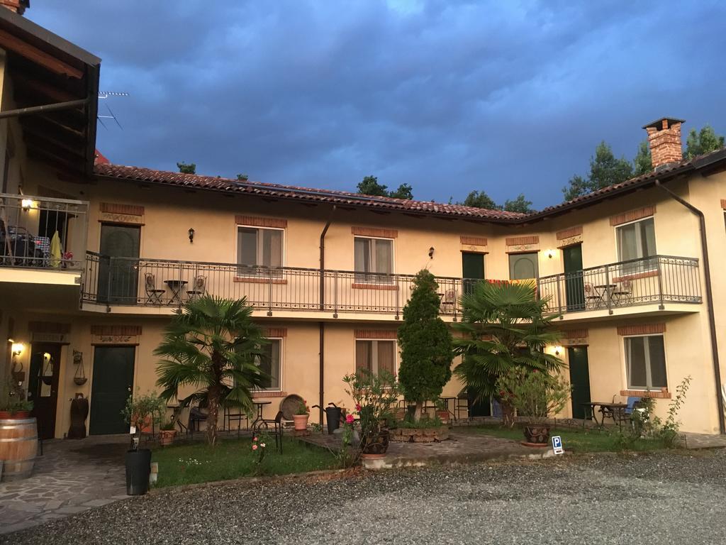 Cascina Vignole Villa Montafia Екстериор снимка